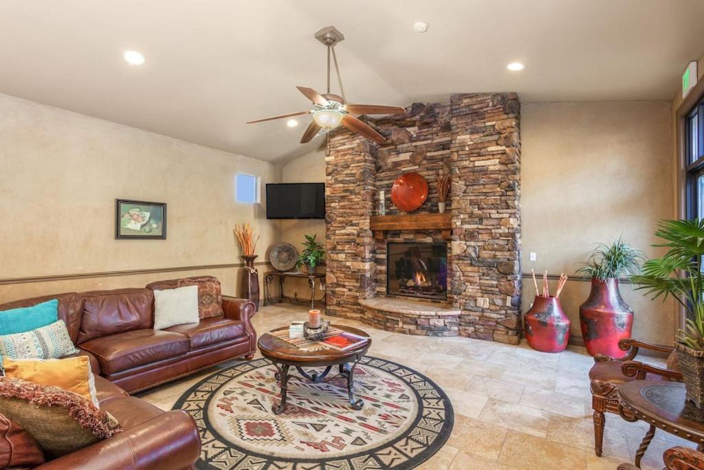 Coral Springs Resort H2 Brand New Home, Community Pool, Outdoor Fireplace, And Near Sand Hollow Washington Exterior foto